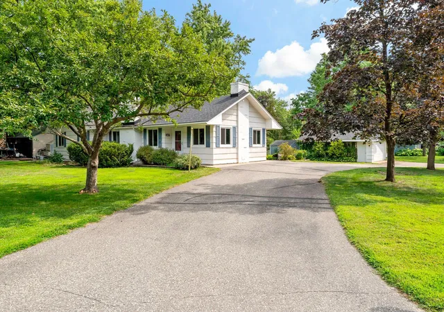 3rd image of 3567 Leroy St, Wayzata, MN 55391 | MLS# 7124221