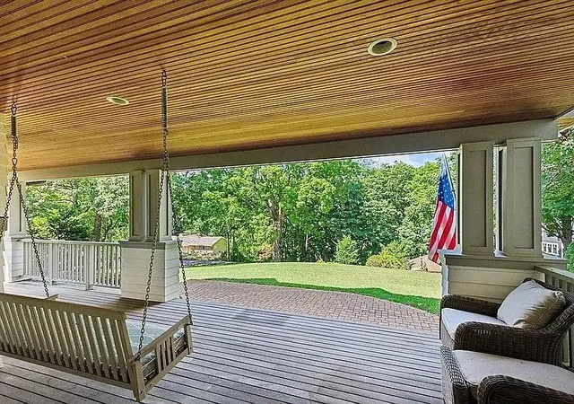 1st image of 20590 Linden Rd, Excelsior, MN 55331 | MLS# 7124247