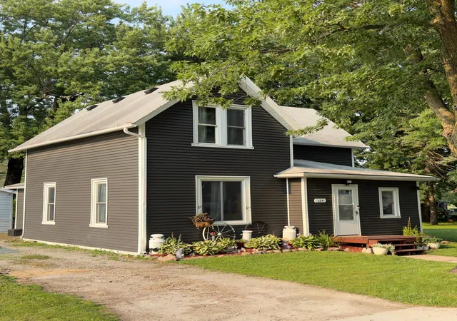 Photo 1 of Sale Pending at 124 Arnold St, West Concord, MN 55985 | MLS# 7124251 | Listing updated on 2026-08-21