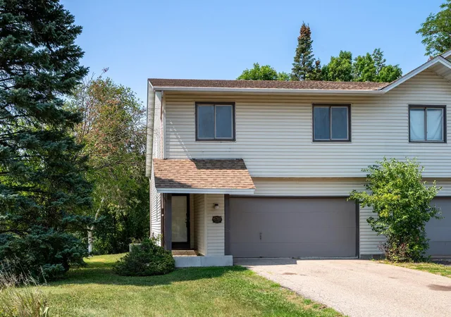1st image of 6702 Kara Dr, Eden Prairie, MN 55346 | MLS# 7124260