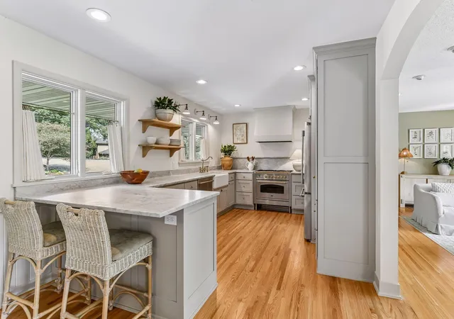 4th image of 15803 Holdridge Rd E, Wayzata, MN 55391 | MLS# 7124263