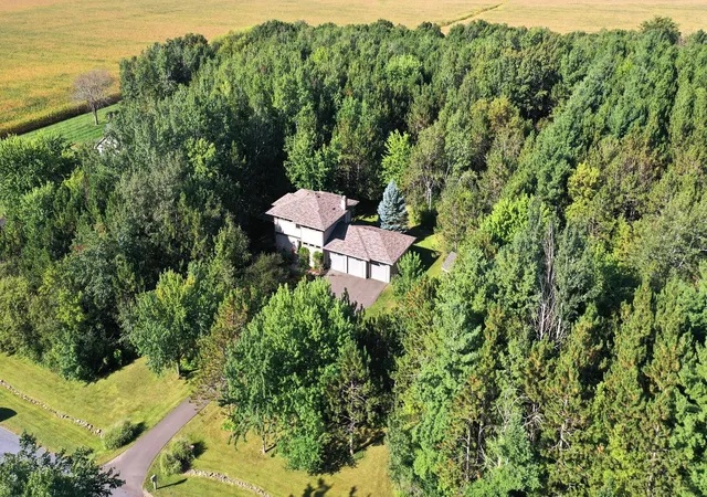 Photo 2 of Sale Pending at 924 193rd Street, Baldwin, WI 54002 | MLS# 7124267 | Listing updated on 2026-10-20