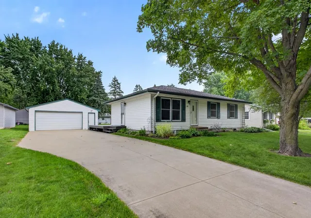 1st image of 127 Carolann St Nw, Eyota, MN 55934 | MLS# 7124268