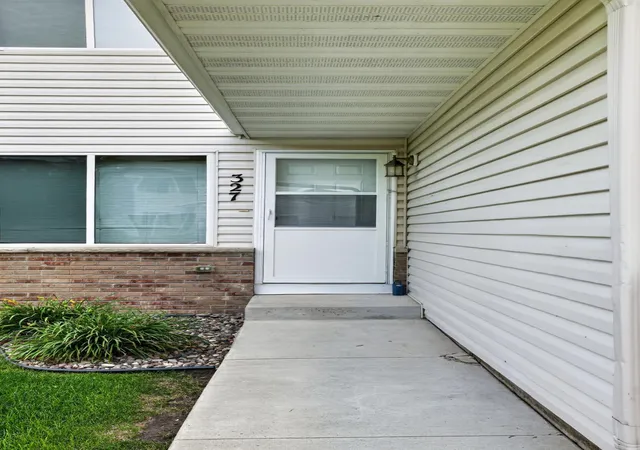 2nd image of 327 10Th Ave Nw, Byron, MN 55920 | MLS# 7124269