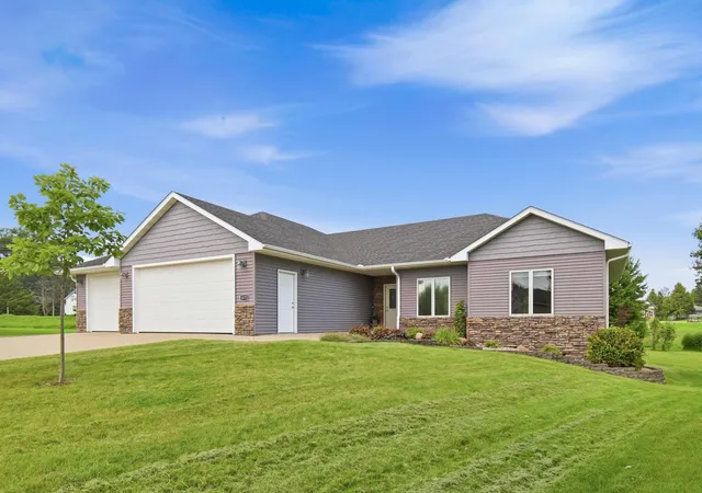 2nd image of 1572 Gray Fox Dr Ne, Owatonna, MN 55060 | MLS# 7124272