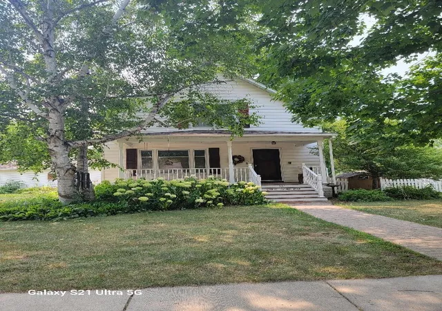 1st image of 101 Leslie Ave W, Clarissa, MN 56440 | MLS# 7124273