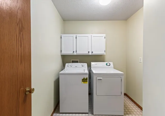 18th image of 1012 Heldt St, Chaska, MN 55318 | MLS# 7124289
