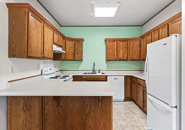 Photo 3 of Single family home for sale at 1012 Heldt St, Chaska, MN 55318 | MLS# 7124289 | Listing updated on 2026-09-30