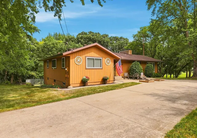 2nd image of 1703 2nd St Se, Saint Cloud, MN 56304 | MLS# 7124292