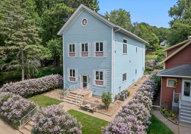 4th image of 212 N Adams St, Saint Croix Falls, WI 54024 | MLS# 7124294