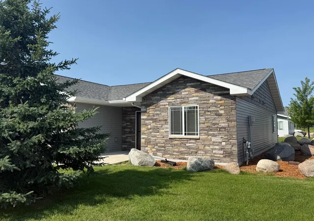 2nd image of 1615 30th St Nw #23, Bemidji, MN 56601 | MLS# 7124301
