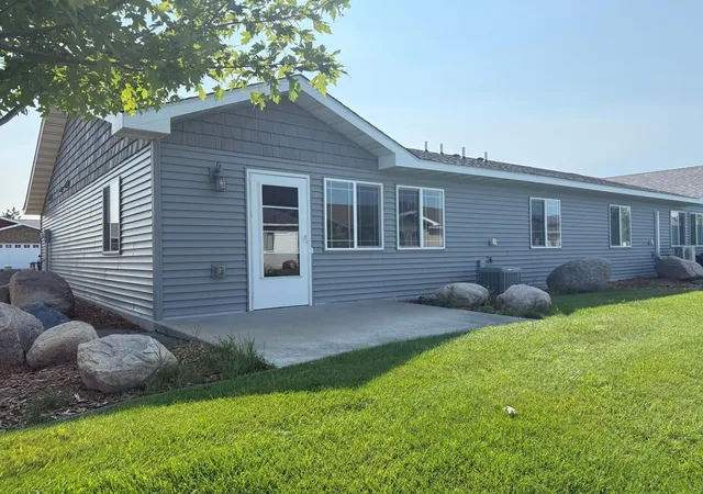 Photo 4 of Sale Pending at 1615 30th Street NW #23, Bemidji, MN 56601 | MLS# 7124301 | Listing updated on 2026-08-24