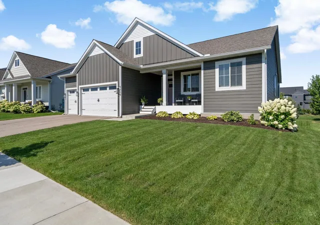 1st image of 4538 Savanna Trl, Chaska, MN 55318 | MLS# 7124302