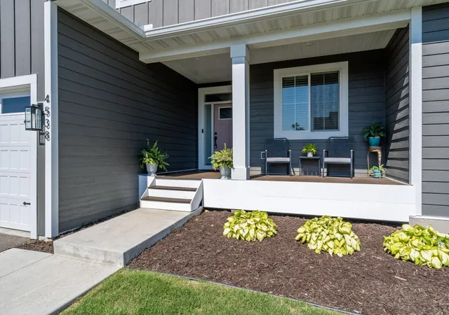 Photo 3 of Single family home for sale at 4538 Savanna Trl, Chaska, MN 55318 | MLS# 7124302 | Listing updated on 2026-09-20