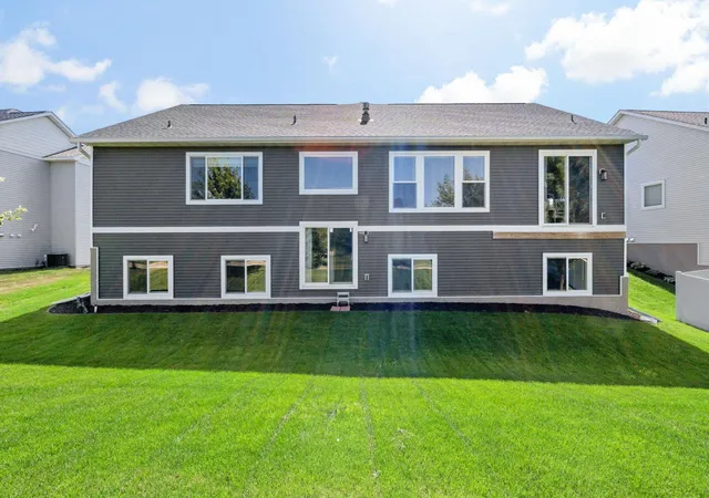 Photo 4 of Single family home for sale at 4538 Savanna Trl, Chaska, MN 55318 | MLS# 7124302 | Listing updated on 2026-09-20