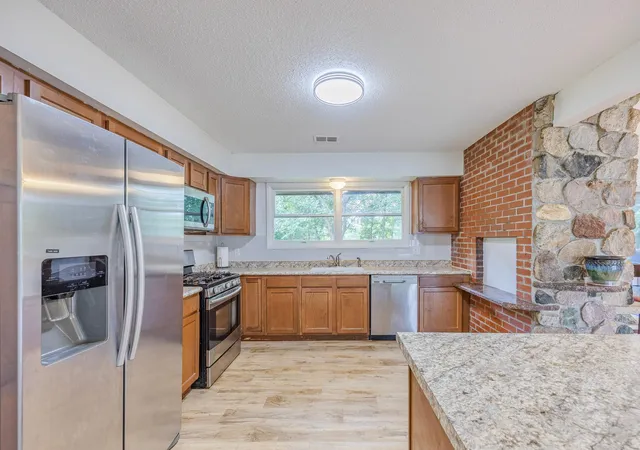 image of 1212 44 1/2 Ave Ne, Columbia Heights, MN 55421 | MLS# 7124317