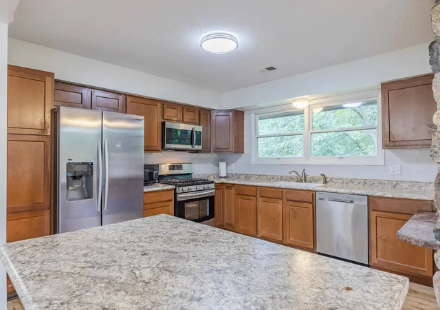 image of 1212 44 1/2 Ave Ne, Columbia Heights, MN 55421 | MLS# 7124317