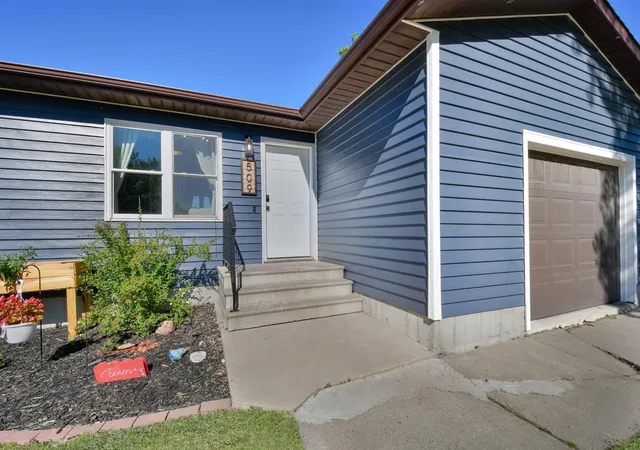 2nd image of 509 4th St E, Horace, ND 58047 | MLS# 7124344