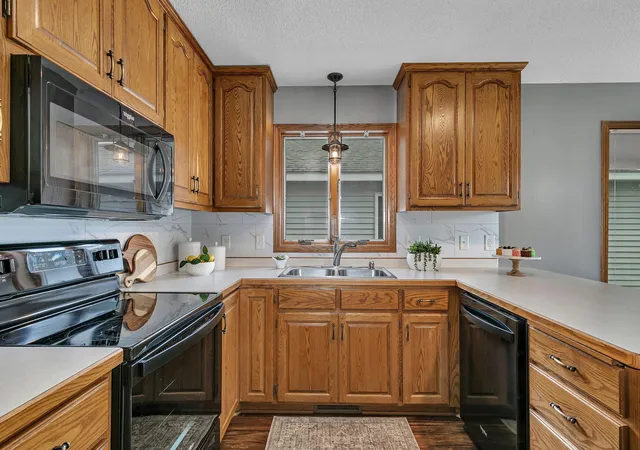 1st image of 914 Willow Grove Cir, Waite Park, MN 56387 | MLS# 7124347
