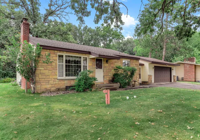 Photo 3 of Single family home for sale at 13176 Point Douglas Dr S, Hastings, MN 55033 | MLS# 7124372 | Listing updated on 2026-09-03