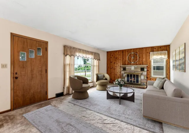 Photo 3 of Single family home for sale at 13176 Point Douglas Dr S, Hastings, MN 55033 | MLS# 7124372 | Listing updated on 2026-09-24
