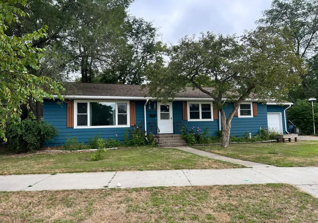 Photo 1 of Single family home for sale at 204 Homecrest Ave Se, Wadena, MN 56482 | MLS# 7124382 | Listing updated on 2026-08-12