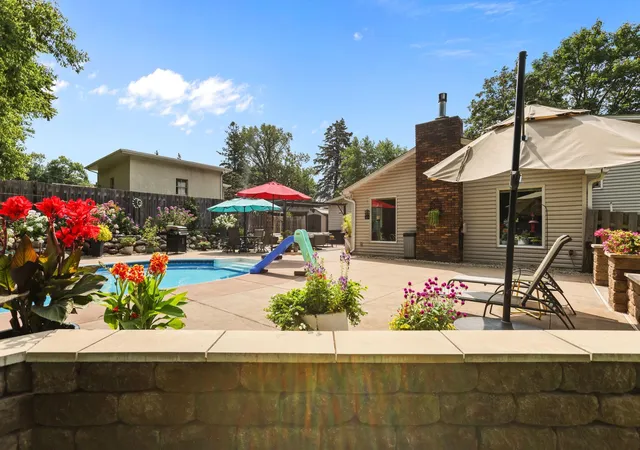 Photo 4 of Sale Pending at 283 Capitol View Ave, Saint Paul, MN 55113 | MLS# 7124392 | Listing updated on 2026-08-28