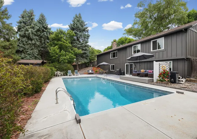 Photo 1 of Single family home for sale at 7835 Berkshire Ln N, Maple Grove, MN 55311 | MLS# 7124398 | Listing updated on 2026-10-08