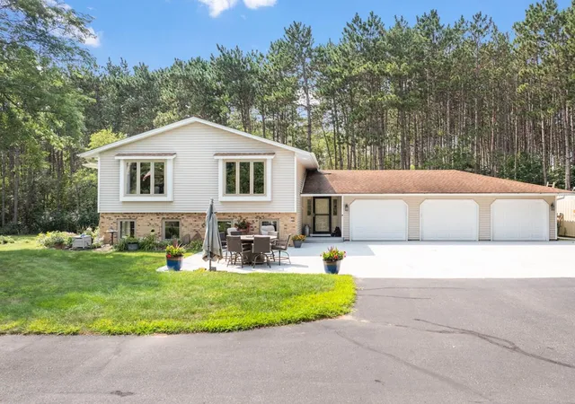 2nd image of 4624 159th Ave Nw, Andover, MN 55304 | MLS# 7124406