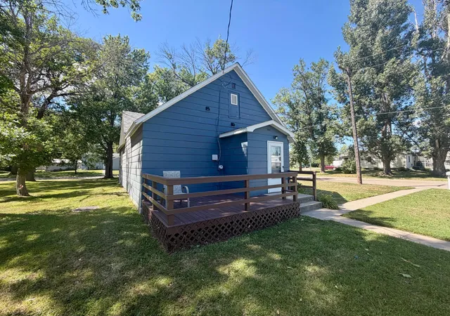 3rd image of 251 3Rd Ave N, Casselton, ND 58012 | MLS# 7124423