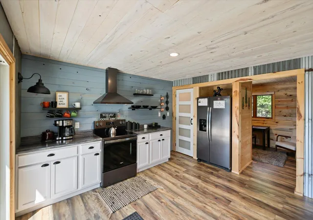 3rd image of 1756 Grant Mcmahan Blvd, Ely, MN 55731 | MLS# 7124426