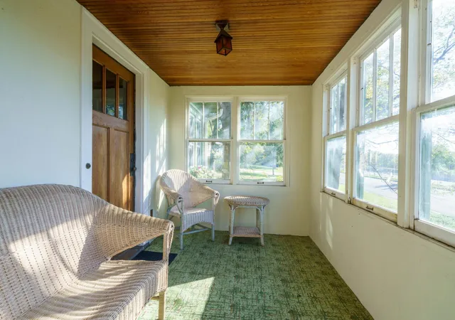 Photo 3 of Single family home for sale at 1194 Point Douglas Rd S, Saint Paul, MN 55119 | MLS# 7124443 | Listing updated on 2026-10-23