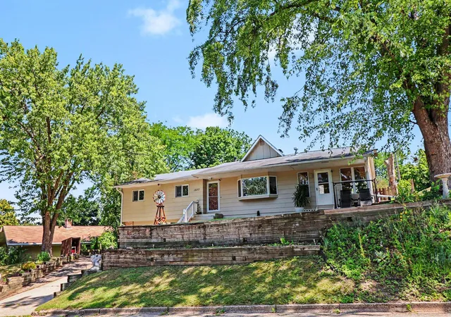 3rd image of 1537 Willow Dr, Red Wing, MN 55066 | MLS# 7124454