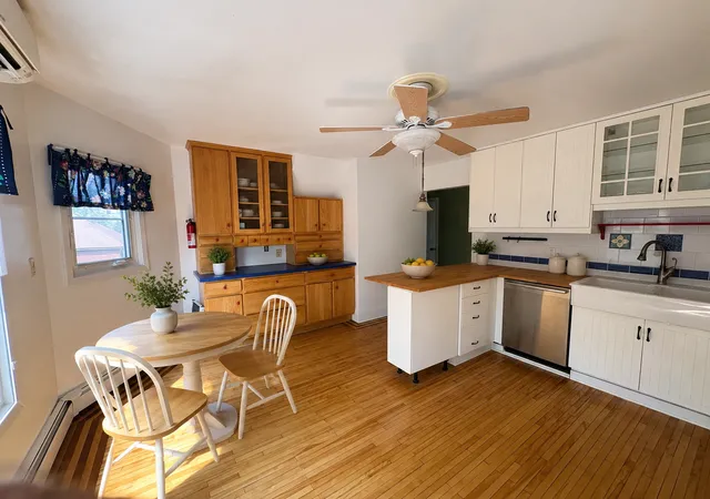Listing Photo 4 - Condo for sale in building located at 1604 Elliot Ave, Minneapolis, MN 55404