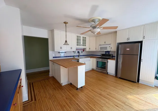 Listing Photo 5 - Condo for sale in building located at 1604 Elliot Ave, Minneapolis, MN 55404