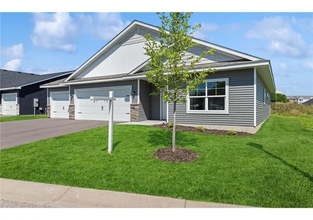 Photo 1 of Single family home for sale at 4907 Evergreen Dr N, Hugo, MN 55038 | MLS# 7124483 | Listing updated on 2026-09-28