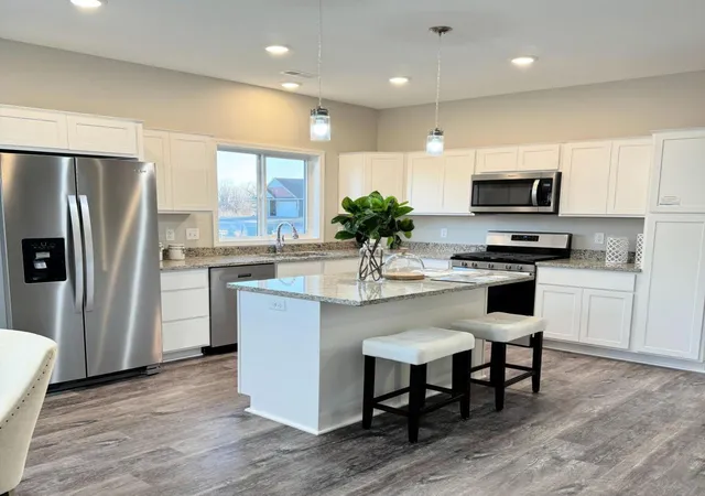 Photo 3 of Single family home for sale at 4907 Evergreen Dr N, Hugo, MN 55038 | MLS# 7124483 | Listing updated on 2026-09-28