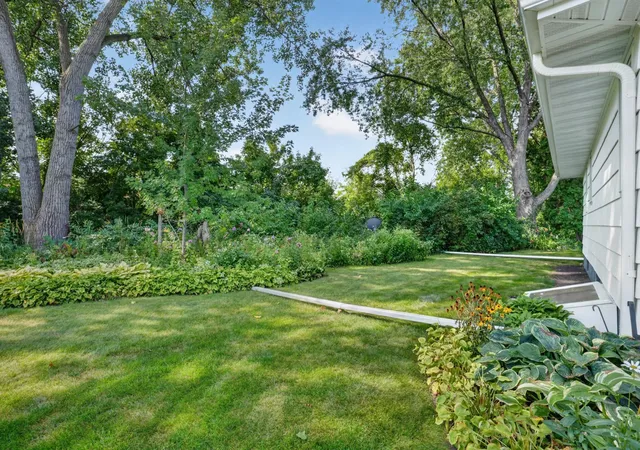 Photo 2 of Sale Pending at 507 N Maple St, Chaska, MN 55318 | MLS# 7124490 | Listing updated on 2026-09-08