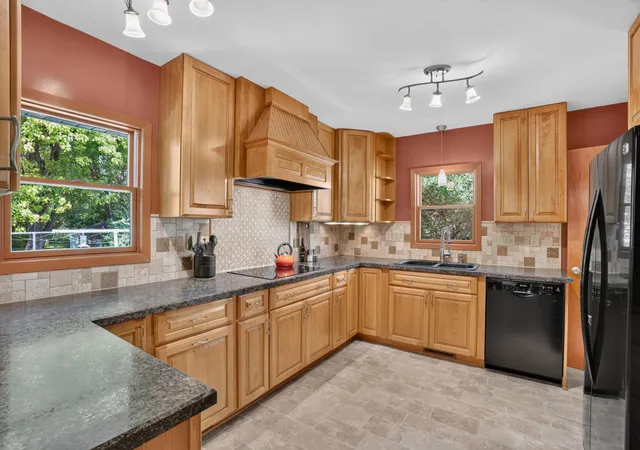 Photo 3 of Sale Pending at 507 N Maple St, Chaska, MN 55318 | MLS# 7124490 | Listing updated on 2026-09-08