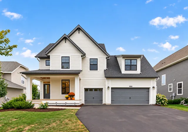 Photo 1 of Single family home for sale at 9960 Arrowwood Trl, Saint Paul, MN 55129 | MLS# 7124491 | Listing updated on 2026-09-22
