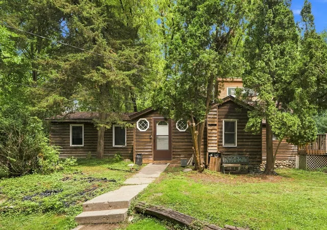 Photo 4 of Land for sale at Tbd Highwood Dr, Minnetonka, MN 55345 | MLS# 7124508 | Listing updated on 2026-09-28