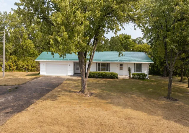 3rd image of 29741 County Hwy 22, Underwood, MN 56586 | MLS# 7124533