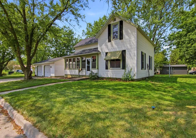 Photo 1 of Sale Pending at 808 Bailey Ave, Wabasha, MN 55981 | MLS# 7124541 | Listing updated on 2026-09-19
