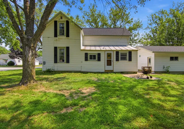 Photo 3 of Sale Pending at 808 Bailey Ave, Wabasha, MN 55981 | MLS# 7124541 | Listing updated on 2026-09-19
