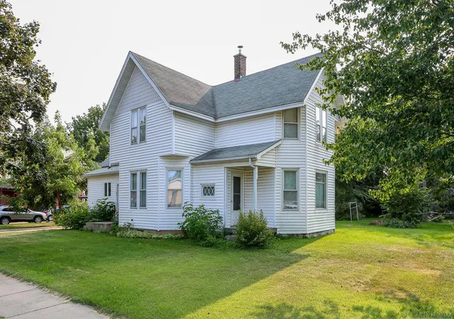 3rd image of 1140 12Th Ave, Baldwin, WI 54002 | MLS# 7124542
