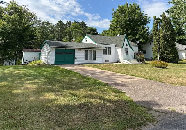 2nd image of 319 Pine St S, Onamia, MN 56359 | MLS# 7124553