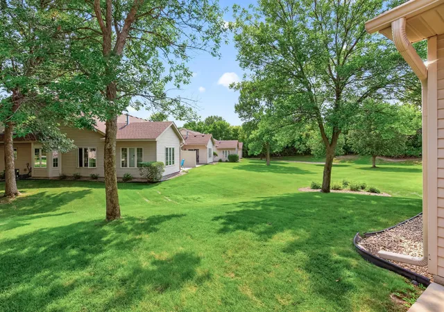 3rd image of 6801 24Th St N, Saint Paul, MN 55128 | MLS# 7124559