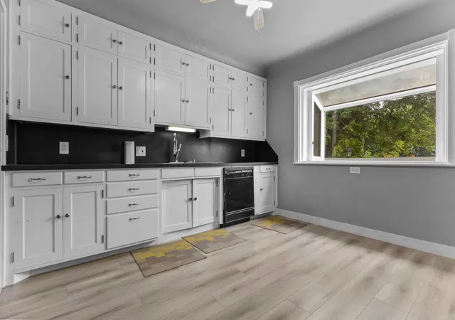 Photo 4 of Single family home for sale at 813 7Th St, Madison Lake, MN 56063 | MLS# 7124563 | Listing updated on 2026-08-28