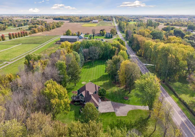 Photo 4 of Single family home for sale at 17830 N Diamond Lake Rd, Dayton, MN 55327 | MLS# 7124564 | Listing updated on 2026-10-10