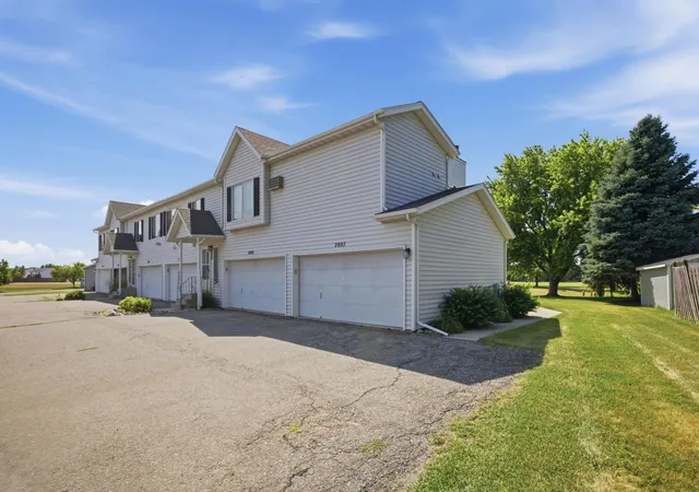 2nd image of 2807 32nd St S, Moorhead, MN 56560 | MLS# 7124586